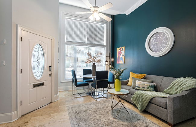 Modern 3BR Condo With Pool - Foto 21