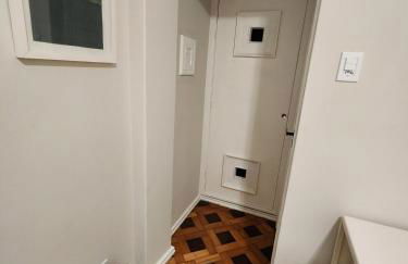 Complete studio one block from Flamengo beach - Foto 12