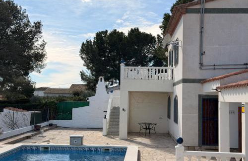 Amarella Costa Dorada - Villa mediterránea con piscina ideal para grupos y familias - Foto 41