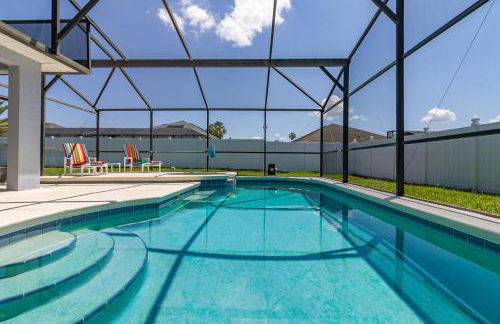 #370-Stunning 4 bed villa with south facing pool and spa with no rear neighbors - Foto 38