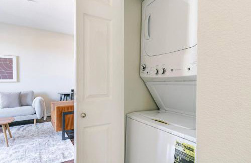 Blueground San Bruno pool nr San Bruno Park SFO-2077 - Foto 14