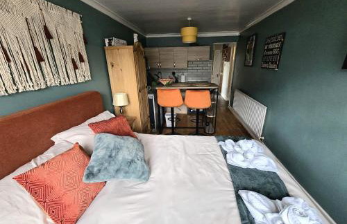 Twenty-One Retreat Surrounded by open landscapes - Foto 3