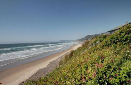 Oceanfront Arch Cape Home with Hot Tub - Foto 14
