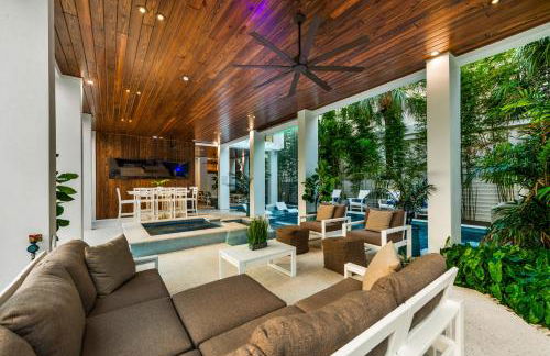 Elevated Perspective - Foto 154