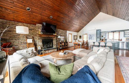 Mountain View Chalet Ski, Hot Tub, Firepit, Games - Foto 57