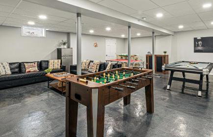 Laker's Pointe by Avantstay Lakefront Private Peninsula Hot Tub, Game Room - Foto 38