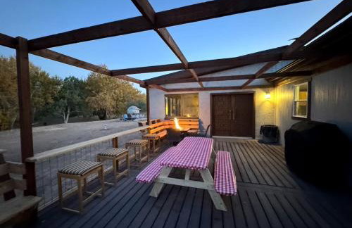 Cozy Creekside Cottage with Deck and Fire Pit in Camp Verde, Arizona - Foto 14