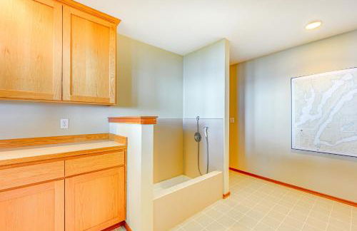 Hood Canal Home with Stunning Views and Private Beach - Foto 26