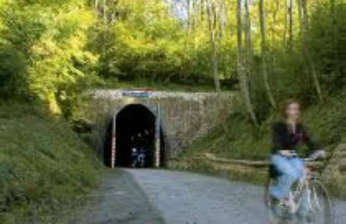 Séjour détente au cœur de MÂCON spa,ciné,bouteille offerte - Foto 41