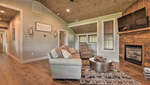 Hike, Ski and More! Pet-Friendly Home in Glenville - Foto 5