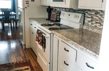 Entire House in the Heart of NW AR with Office Space - Foto 21