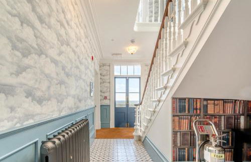 Carlton Manor - Foto 3