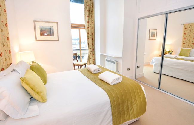 Highland Apartments By Mansley - Photo 34