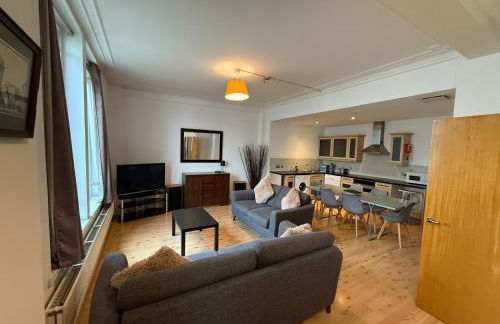 Large city centre apartment - Foto 10