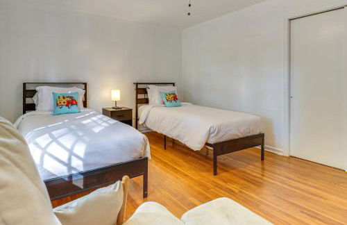 Near Beaches, Base and Bay! Hampton Home with Backyard - Foto 18