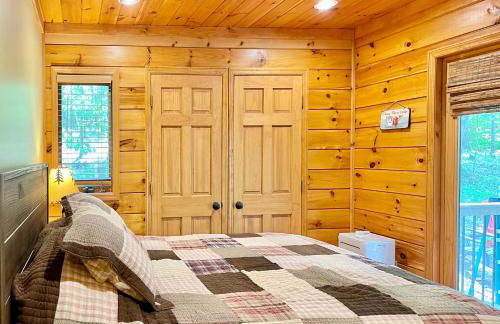 ADK Cabin with Hot Tub, Near Whiteface, Lake Placid, Fire Pit, Game Rm - Foto 51