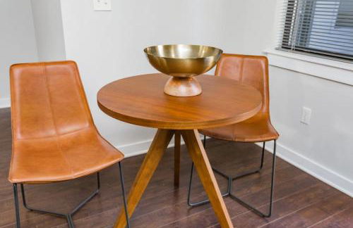 CozySuites Music Row Spacious 1BR with free parking 26 - Foto 19