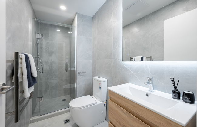 Sunrise Garden Suites - Photo 39