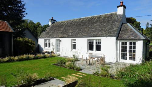 Ross Lodge - Photo 1