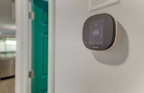 A Sunny Stylish 4BR 3BA - Foto 16