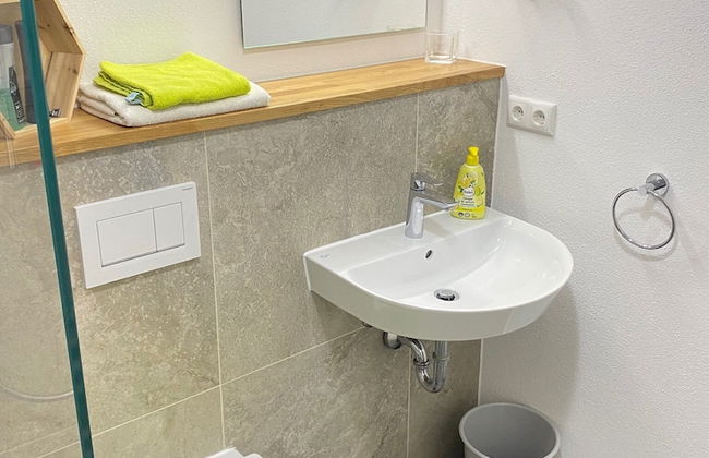 Motel Q - Dingolfing - Foto 47