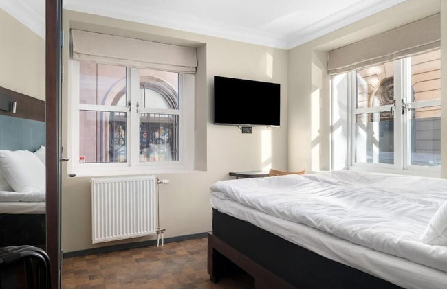 At Old Town Aparthotel - Photo 8