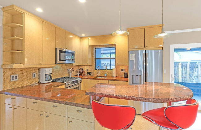 Chic 3BR Sanctuary Steps From The Drive Paradise - Foto 30