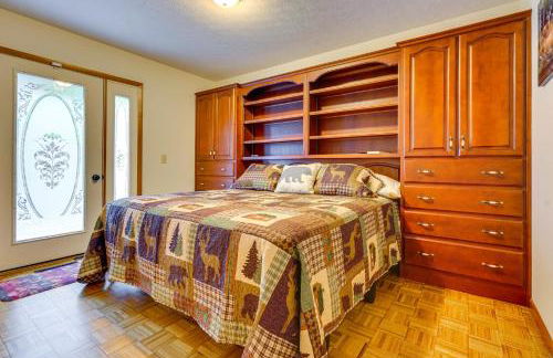 Cabin with Deck about 3 Mi to Apple Valley Lake! - Photo 12