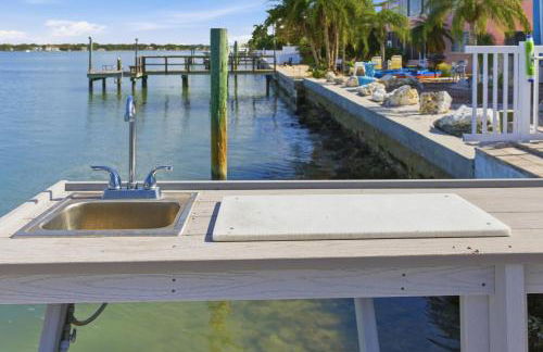 107-Waterfront-Walk to beach-Lovely - Foto 71