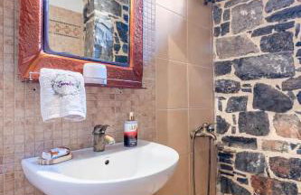 Traditional stone house by the sea... - Foto 24