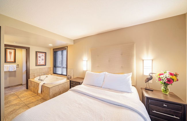 Sunrise Ridge Waterfront Resort - Photo 41