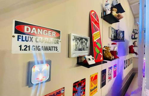 Radical 80's Getaway! A Blast From The Past! - Foto 42