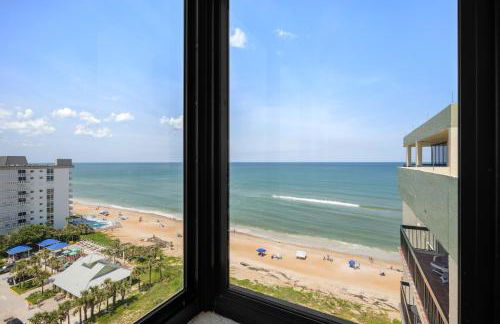 Oceanfront Penthouse #11B by Distinctive Beach Rentals - Foto 11