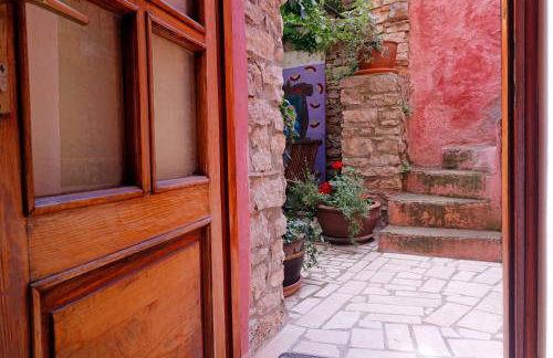 Kamene Priče rooms, music and food - Photo 10