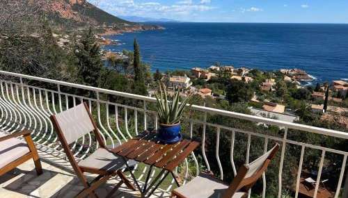 Bohème Beach Villa with seaview & private garden, Antheor - Foto 3