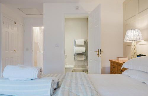 Stylish Retreat with Private Garden in Tetbury - Foto 112