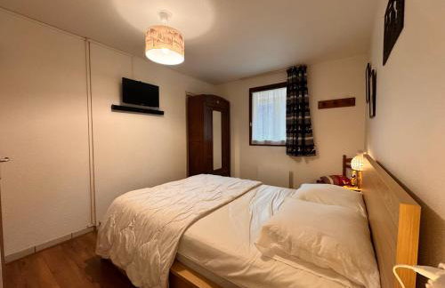 Charmant Logement de plein pied avec piscine 2* - Foto 8