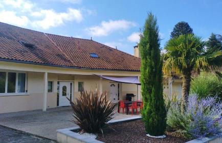 gîte résidence de la fontaine à Compreignac - Foto 1