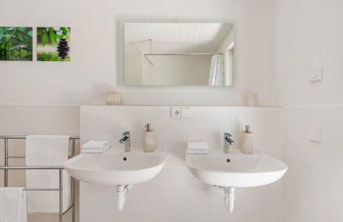 Apartment Verso - Stylish 3BR Suite Near Basel - Foto 23