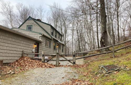 Berkshire Vacation Rentals: Chic Pittsfield Home With A View - Foto 38
