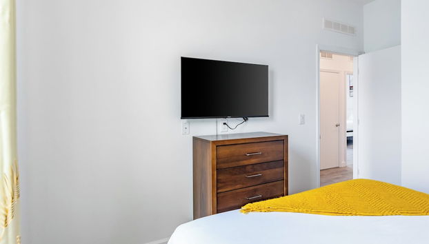 Enchanted Grove by Avantstay 30mins to Disney Private Pool - Foto 4, Habitación