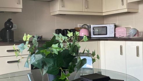 Chester City Centre Waterfront Apartment - Foto 5