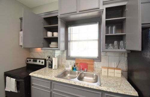 SuperValue Suite #9 @ East End Revitalized - Foto 18