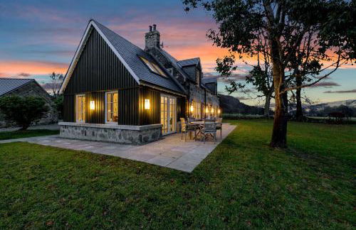 Dalveich Cottage, hot tub, 2 bedroom, Lochearnhead - Foto 32