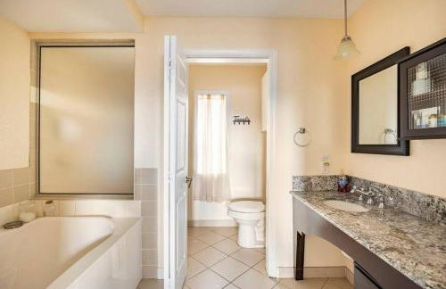 Red Rooster Family Cabin w/Hot Tub+Fire Pit+View - Foto 43