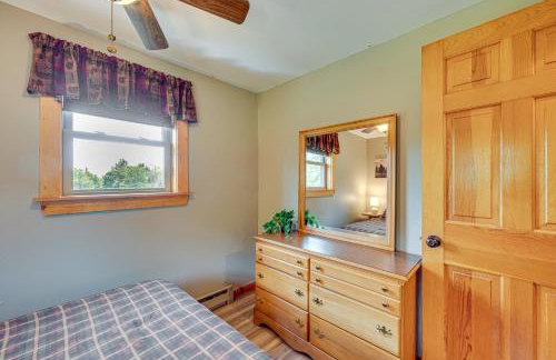 Rustic Cabin in West Danville with Deck and Fire Pit! - Foto 14