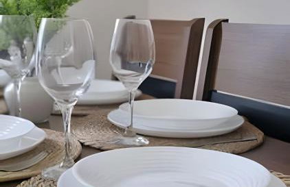 Varanda ensolarada a alguns passos do mar - Foto 15