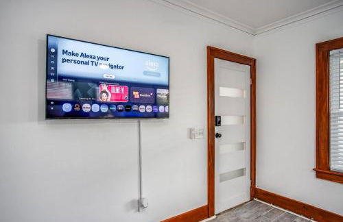 New 3 bedroom Home by, UofR, RIT, Strong, Airport - Photo 18