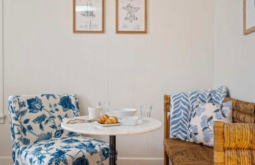 The Curator's Retreat For 8 - Photo 37