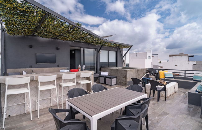 Luxurious 5-bedroom House With Air-conditioning & Private Rooftop in Juriquilla - Foto 32